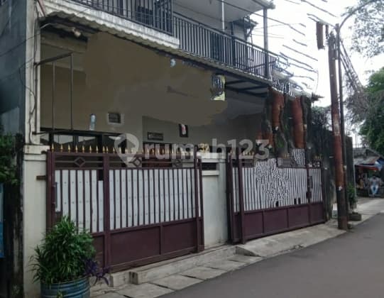 Jual Rumah SHM Cawang Jakarta Timur 6 Kt/5 Km 2 Lantai - Harga Spesial 3 Miliar! Investasi Tinggi