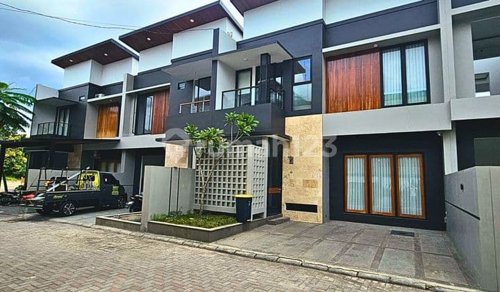 Dekat Ugm, Al Azhar: Rumah Mewah Premium Perum Elit Jl Kaliurang Km 8