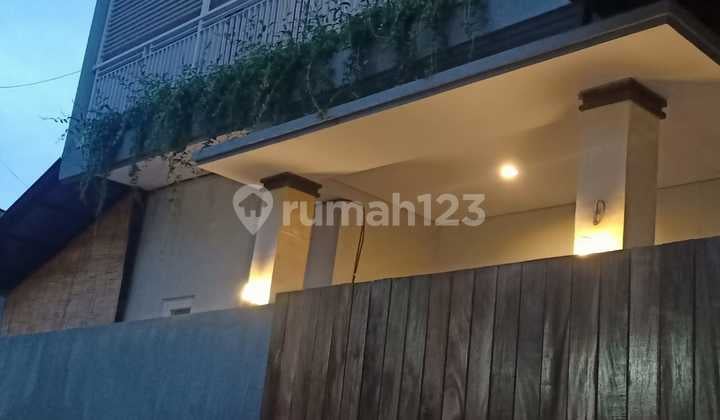 Dijual Rumah 2 Lantai Gatsu Barat
Denpasar Area