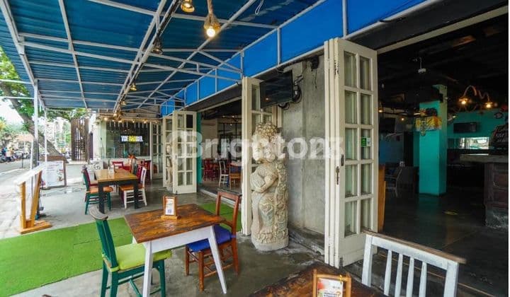 Toko Tepi Pantai area Seminyak