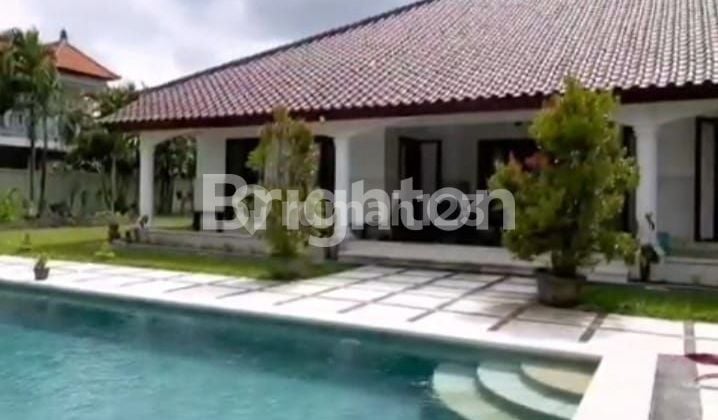 Villa Lantai 1 dan Luas area Gianyar Bali