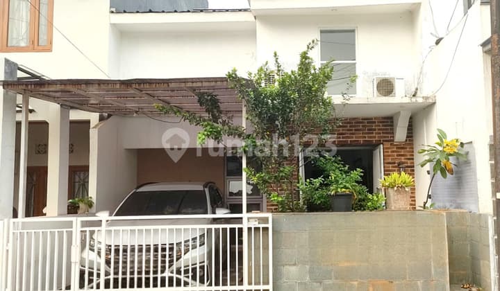 DIJUAL RUMAH MURAH BAGUS SIAP HUNI. BINTARO SEKTOR 5. Dekat Rumah Sakit, Kampus, Mesjid , Mall Dan Akses Jalan Besar Semi Furnished