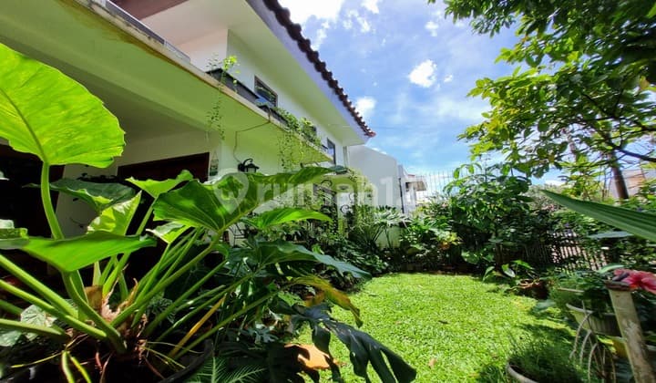 Ready to Live In 2-Bedroom Semi-Furnished House with Good SHM - Certificate of Ownership in Bintaro Sector 5, Bintaro