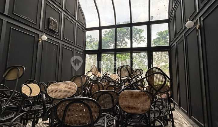 Selling Strategic & Luxurious 4-Story Shophouse in Sedayu City, Kelapa Gading
