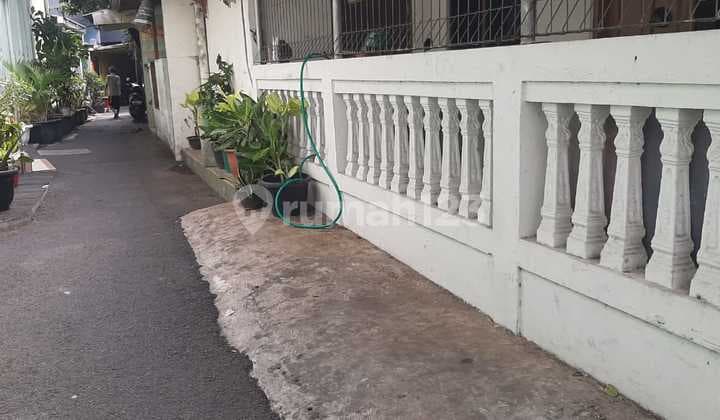 Jual Rumah Strategis di Utan Kayu Selatan Jakarta Timur