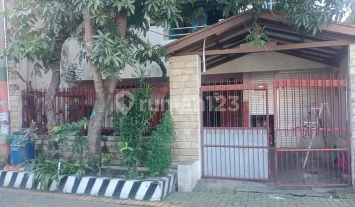Dijual Rumah Kost Jl. Bratang Binangun, Surabaya Dijual Rumah Kost Jl. Bratang Binangun, Surabaya