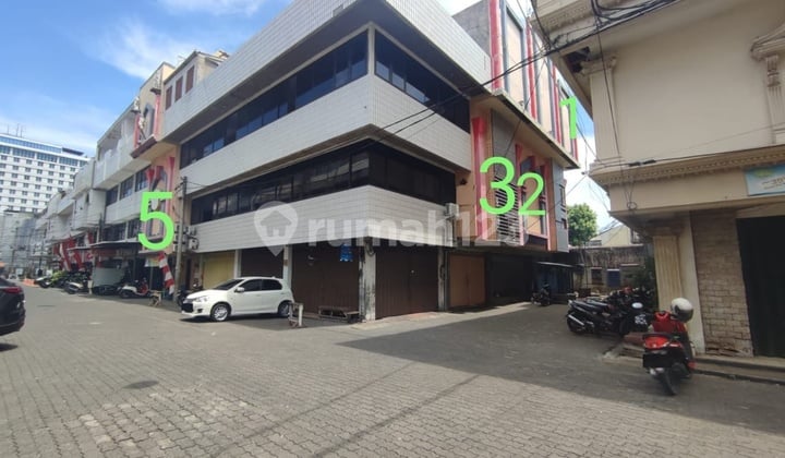 Langka Ruko Plus Bisnis Sudah Jalan di Pusat Kota Kedungdoro