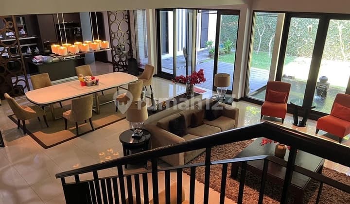 Rumah Mewah Full Furnish 2lt Graha Family Mainroad Double Way