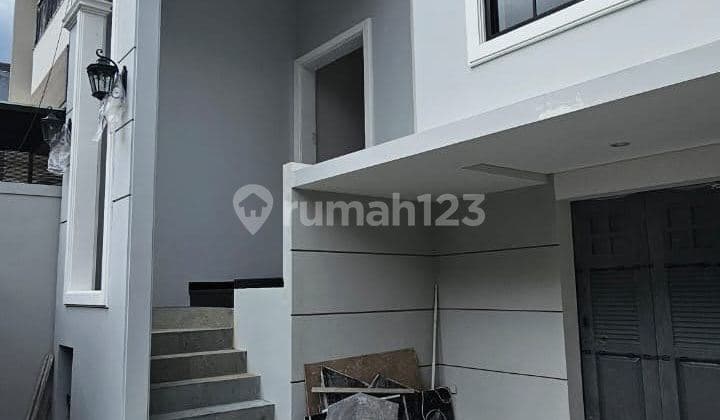 Rumah 2 Lantai Baru di Graha Dekat Pakuwon Citraland
