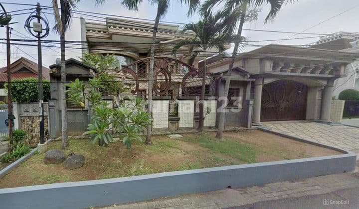 Rumah Mewah 2 Lantai Dibintangi Bintang di Ponggo Dekat Mayjen dan Hr Muhamad