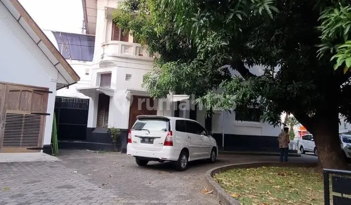 Rumah SHM Cocok Buat Kantor Tempat Usaha di Raya Darmo Seberang Kfc