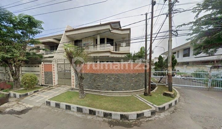 2-Story Ready-to-Occupy House in Dharmahusada Indah Galaxy Mall