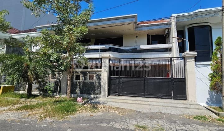 Rumah 2 Lantai Bagus Unfurnished SHM di Kertajaya Dekat Pakuwon City