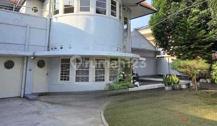 Rumah Komersil Siap Pakai Cocok Buat Kantor Cafe Dll di Raya Darmo