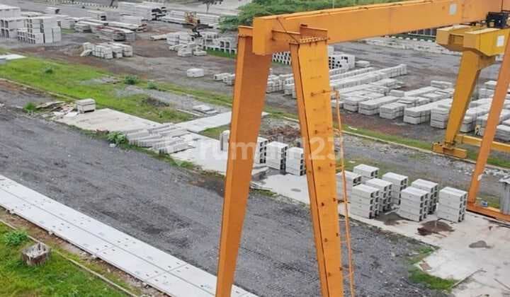 Langka Bekas Pabrik Beton Di Pasuruan Probolinggo ada jembatan timbang , crane , Batching pant Beton