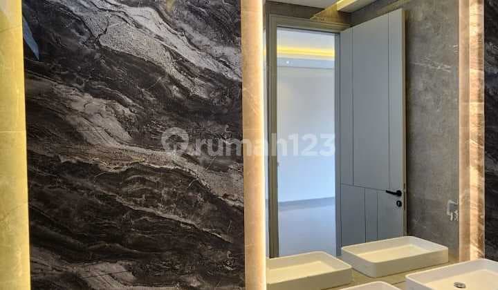 Baru Gress Imperial Golf Pakuwon Indah Split Level High Quality