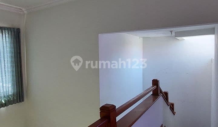 Turun Harga Rumah Mewah 2 Lantai Graha Family Blok Cc Surabaya
