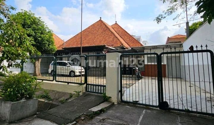 Rumah Kolonial Cocok Usaha Dekat Raya Darmo Pusat Kota Surabaya
