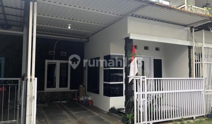 Rumah Mungil 2 Lantai Dengan 4 Kamar Di Dieng Malang