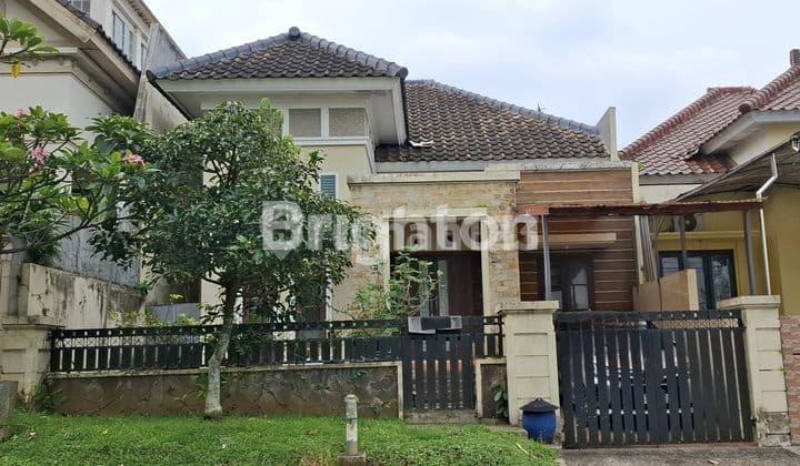 Rumah dengan 5 Kamar dekat Kampus Machung di VPT