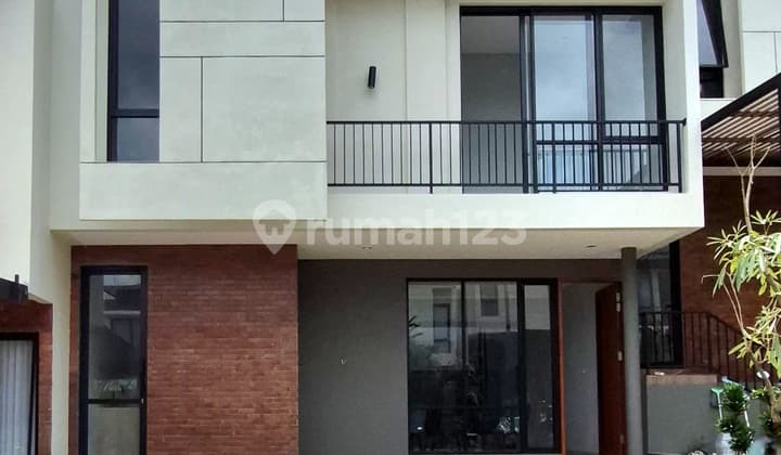 Rumah 2 Lantai Kondisi Baru Gress di Tidar Atas Malang