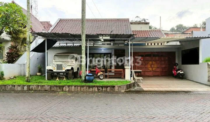 Rumah Semi Furnished di Delta Dieng Malang Rumah Semi Furnished di Delta Dieng Malang