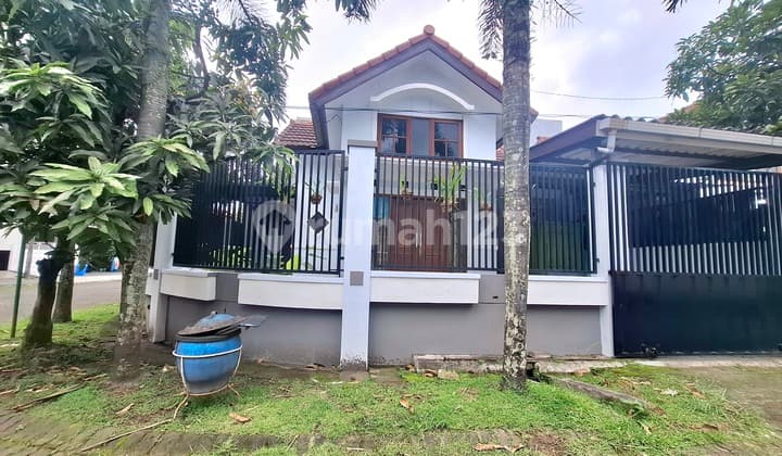 Rumah Furnish dengan 5 Kamar Tidur di Griya Shanta Suhat