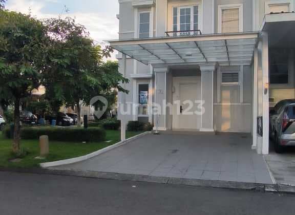 Turun Harga! Rumah Hook di Cluster Alicante Kawasan Gading Serpong