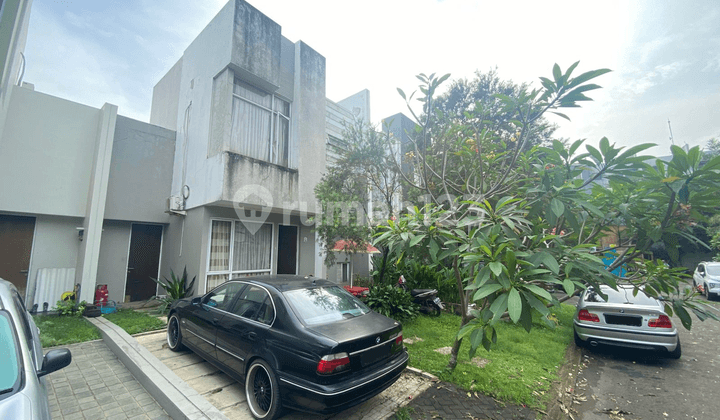 Dijual Rumah The Icon Lokasi Strategis di Pusat Kota Bsd Dekat Stasiun KRL