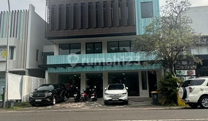 Gedung 5 Lantai Lokasi Strategis di Pusat Kota BSD Cocok untuk Ruang Usaha