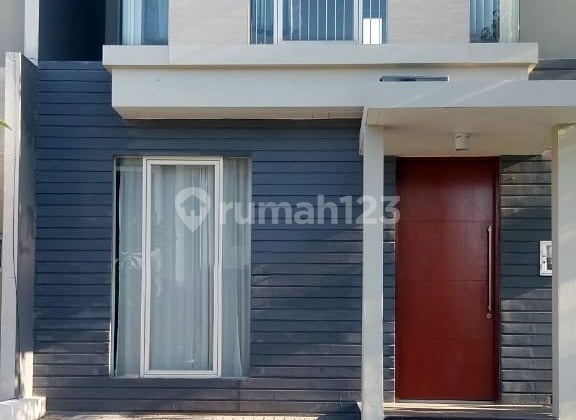 Rumah 2 Lantai Bagus SHM di Northwest Park, Surabaya Rumah 2 Lantai Bagus SHM di Northwest Park, Surabaya