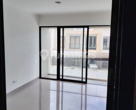 Dallas Pik2 Millennial 6X15 Lb119 Navy Type 3+1 BR 2 LT Semi-Furnished