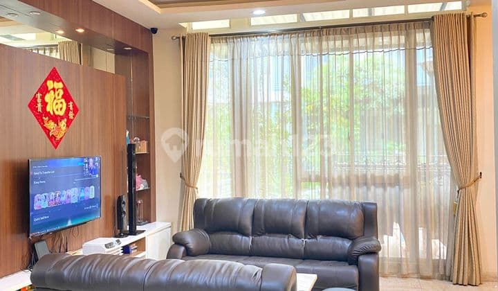 Crown Golf Mansion D. Decker PIK Ls 8x15 4+2 BR 3 Lt F F min 2 Th