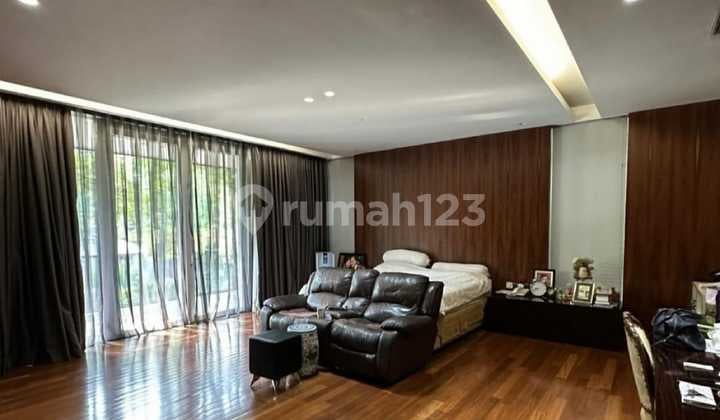 Lotus Palace PIK Land Area 1130 Building Area 1900 Luxury 3 Floors Fully Furnished Elevator Plus Pool 8 Bedrooms Plus 3 Rooms