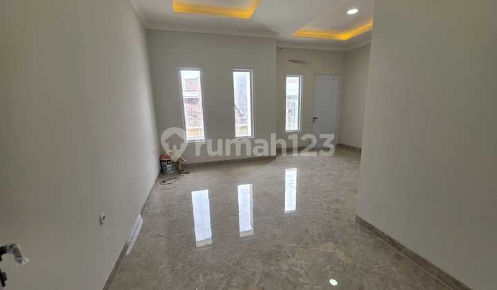 Citra Garden 3 Cengkareng 6X15 Lb 300 Timur 5 BR 4 Lantai SHM New