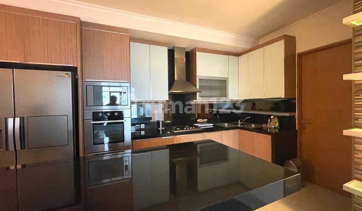 Hamptons Park Penthouse 3br Siap Huni