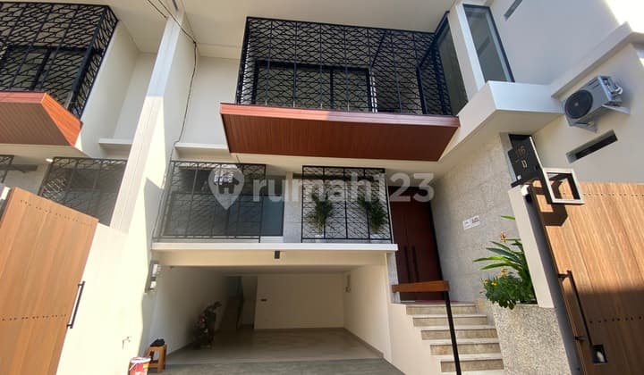Kemang Rumah Mewah Brand New Modern Minimalis Dijual