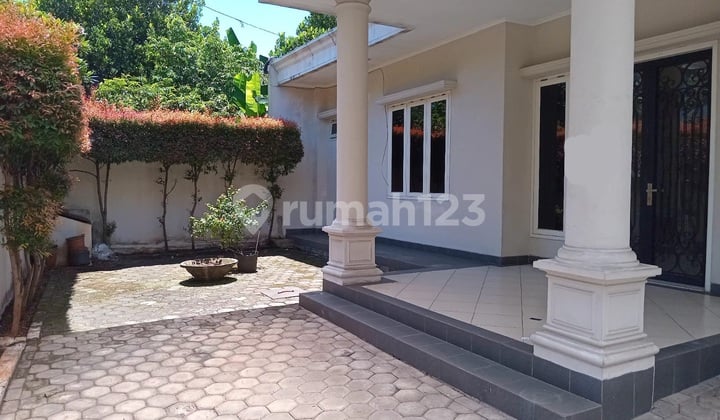 House for Sale in Pondok Indah, 1-story with SHM, Ready to Occupy