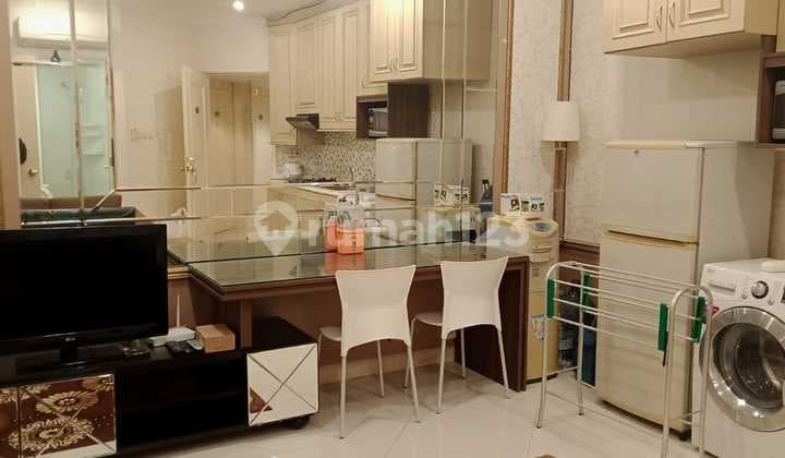 Apartemen Batavia 1br Lokasi Strategis Fully Furnished Dijual