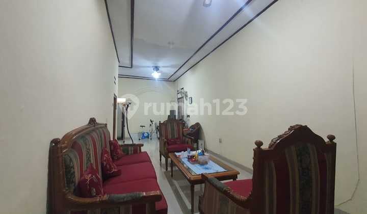 Dijual Kos dan Ruang Usaha Masih Aktif Pinggir Jalan Raya Jakpus