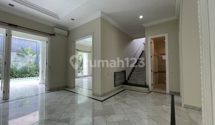 Disewakan Rumah Mewah Kebayoran Cocok Untuk Usaha