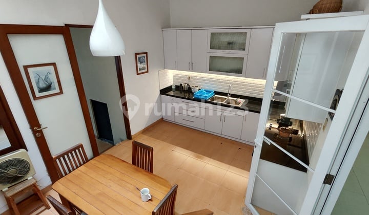 Dijual Rumah Nyaman dan Asri Pondok Indah Siap Huni Harga DIbawah 10M
