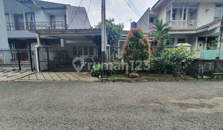 For Sale: Old House at Pondok Indah