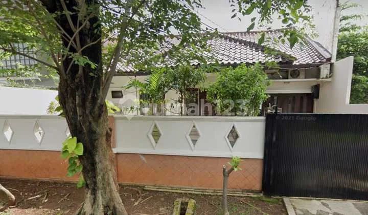 For Sale Comfortable Classic House in Pondok Indah.
