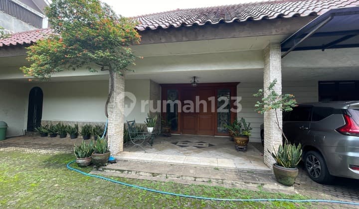 Dijual Rumah Klasi Strategis Cilandak Taman Wijaya Kusuma