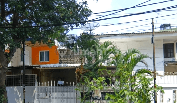 House 112M2 4+1BR SHM Ready to Occupy City Center Eligible for Mortgage in Sawah Besar, Central Jakarta