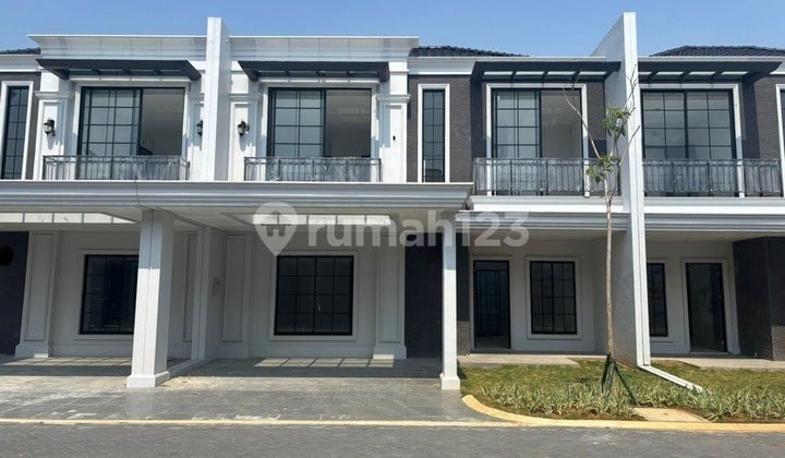 Rumah Villa Pasir Putih Pik 2 10X15 4+1Kt Cluster Danau Siap Huni