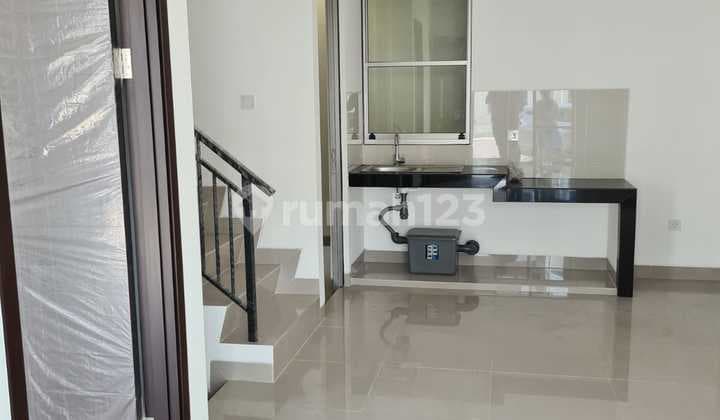 Rumah 2lt 6x12,5 3+1kt SHM Cluster Tahap1 Pik2 Pantai Indah Kapuk