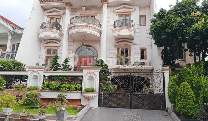 Rumah Klasik Super Mewah Pluit Putri 14x26 4KT 6KM Jakarta Utara