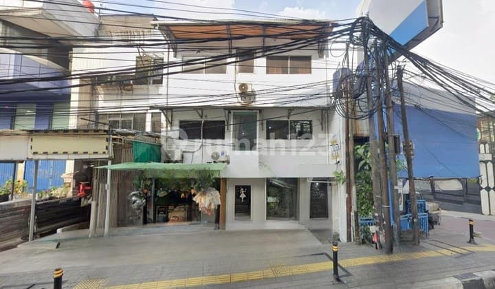 Ruko 3Lt Luas 81m2 Strategis Pinggir Jalan Raya Kebayoran Baru